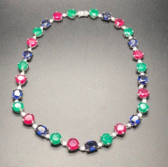 Collar multicolor plata