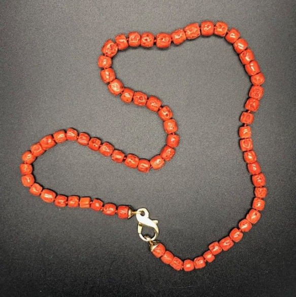 Collar coral bambú plata