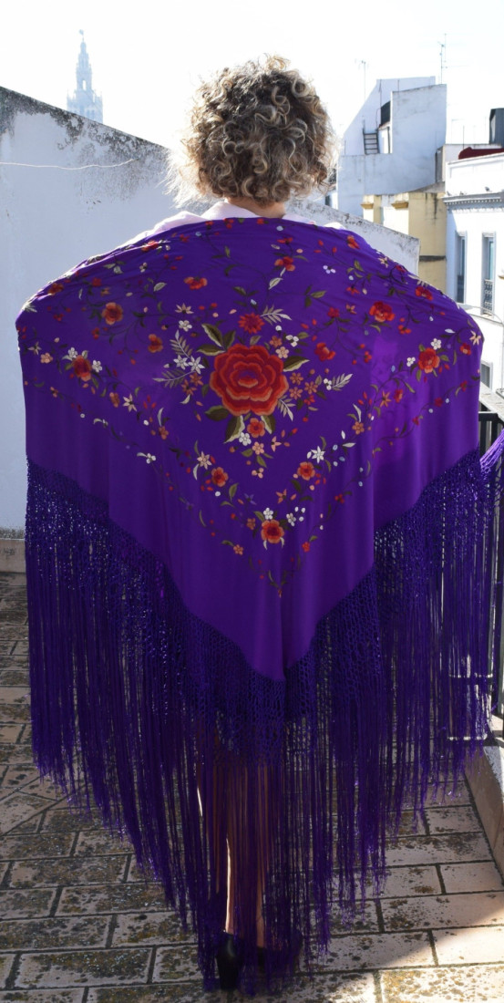Mantón de Seda Natural Bordado a Mano 135cm | Juan Foronda