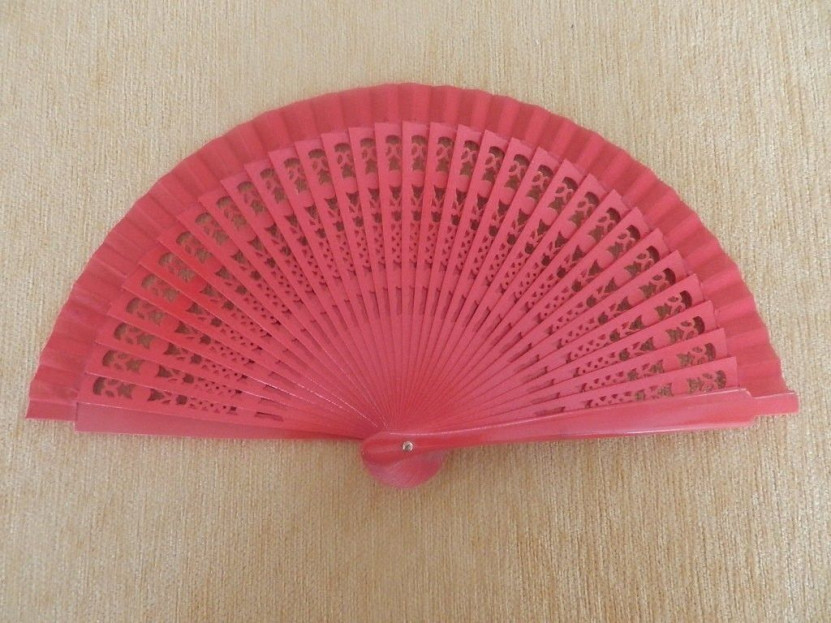 Abanico bolso calado