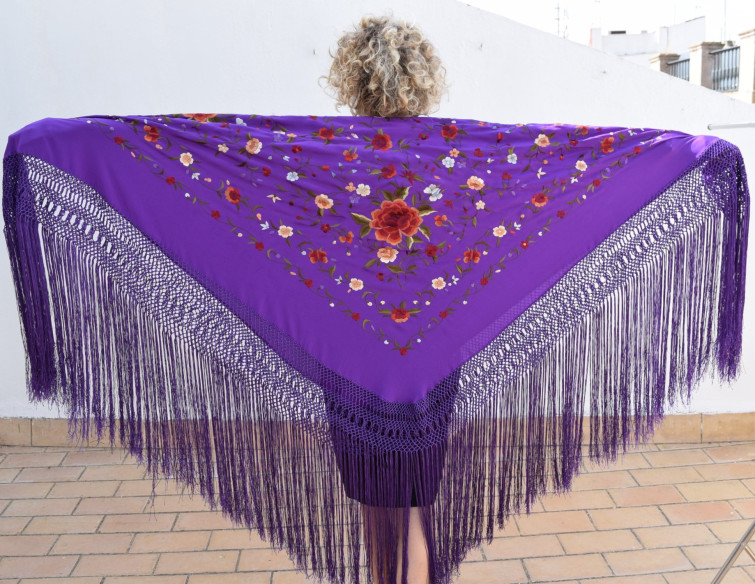 Mantón de Seda Natural Bordado a Mano de 140 cm | Juan Foronda