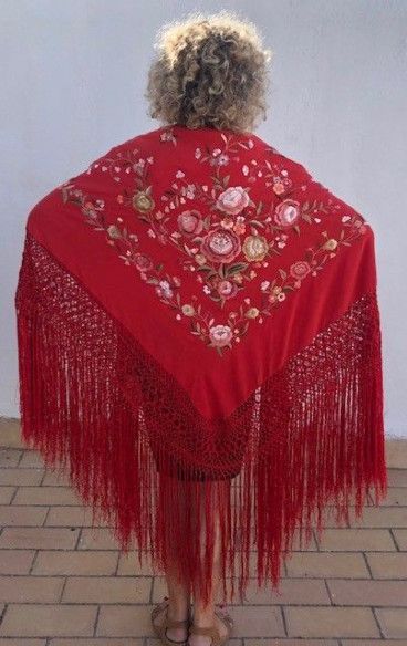 Mantón de Seda Bordado a Mano 145cm | Juan Forona