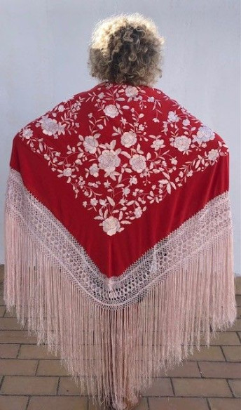 Mantón de Seda Bordado a Mano (140 cm) | Mantones de Lujo | Juan Foronda