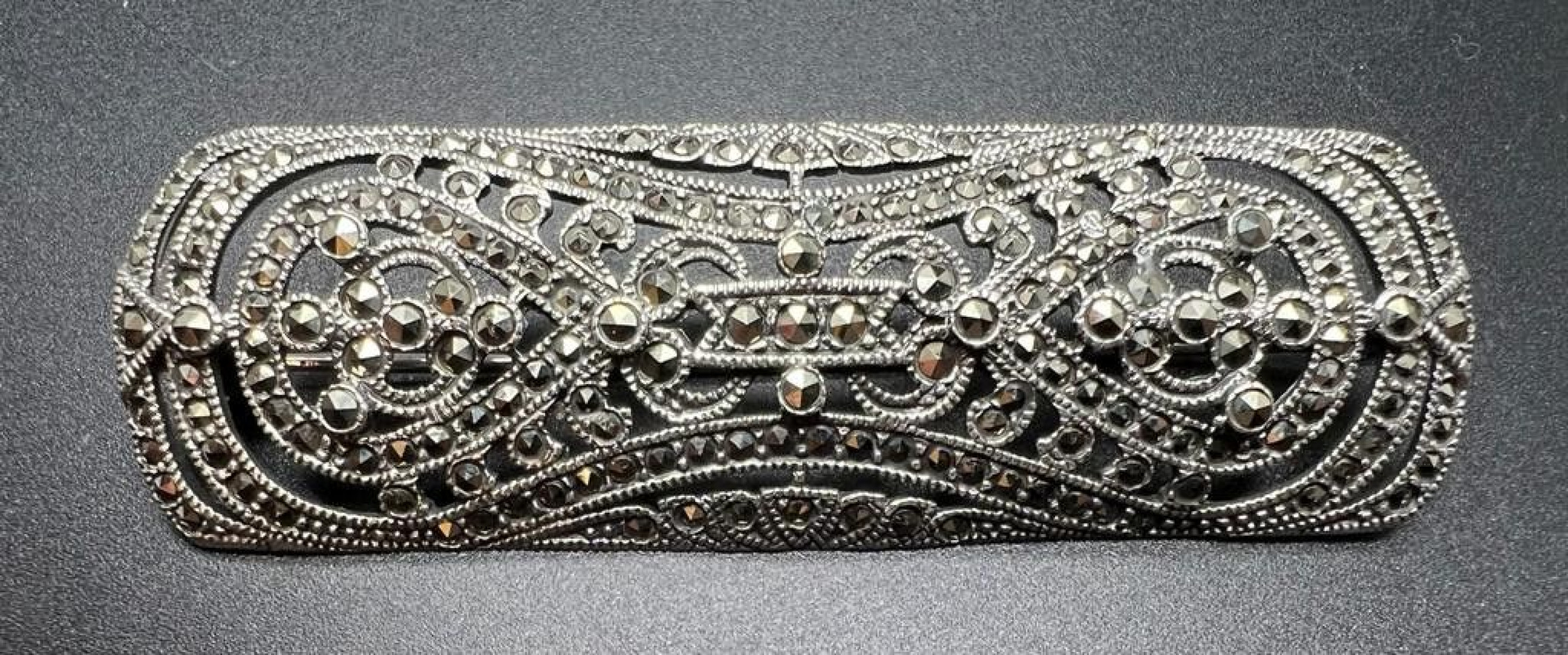 Broche plata y marcasitas