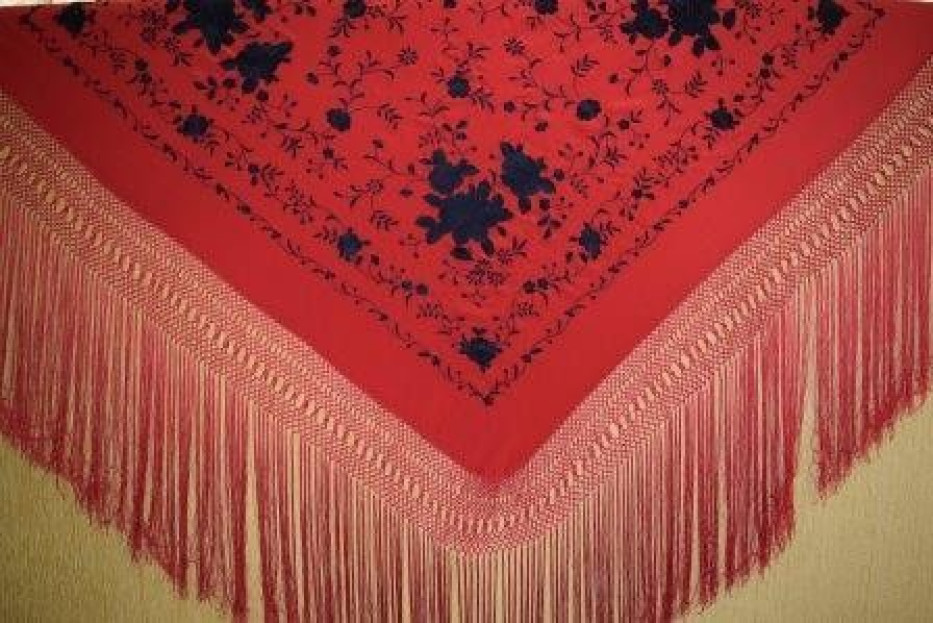 Mantón de Seda Bordado a Mano 135cm | Mantones de Seda de Lujo | Juan Foronda