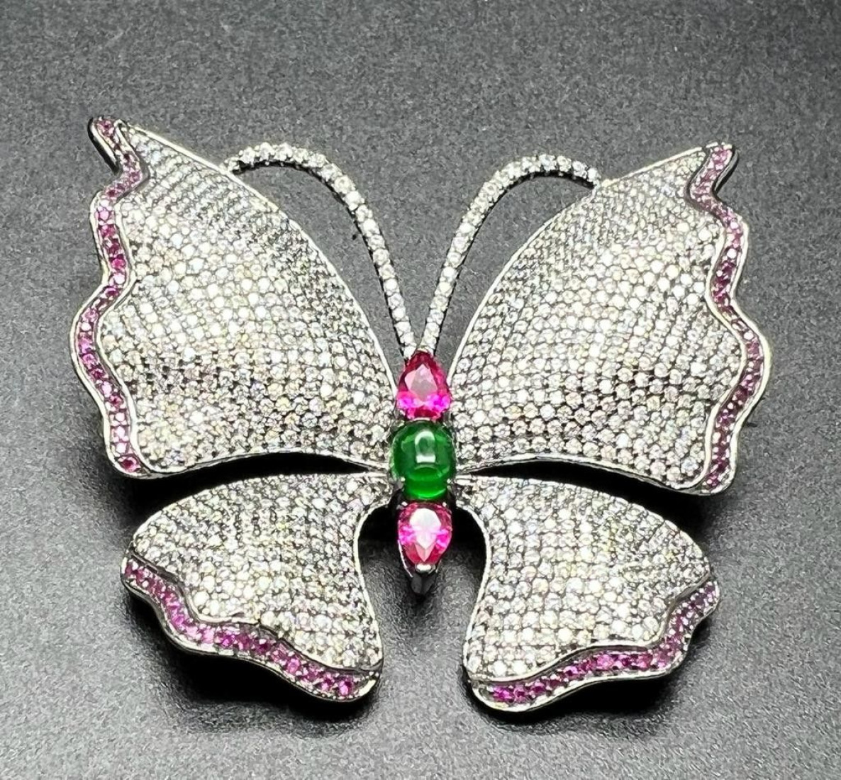 Broche mariposa plata