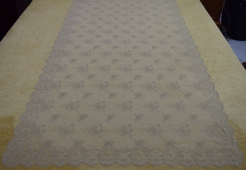 Mantilla bordada a máquina oro 100*220