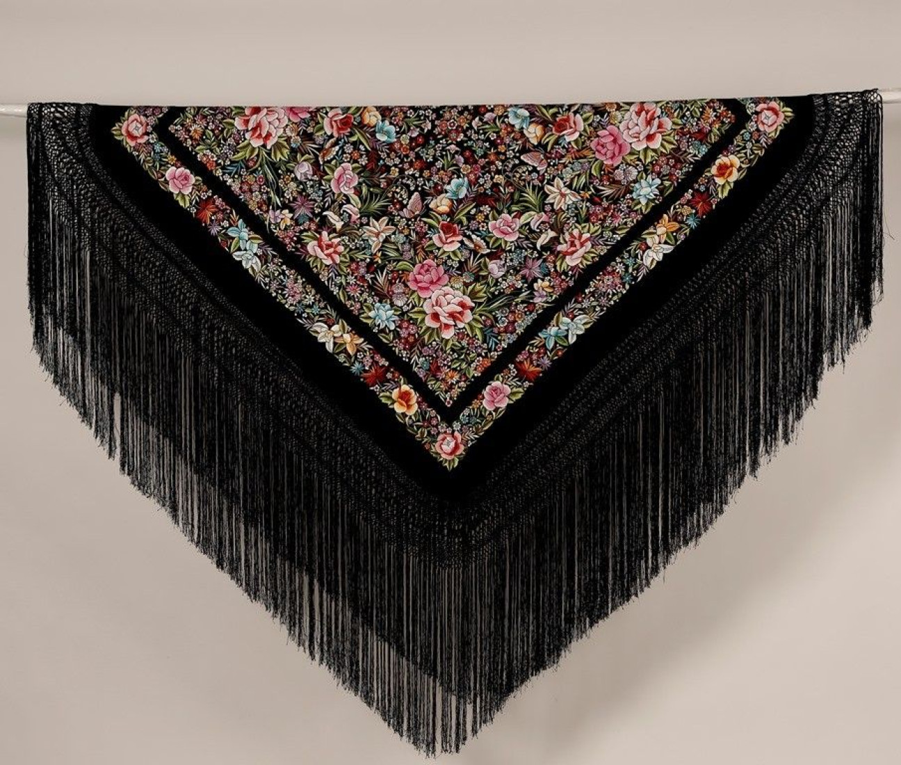 Mantón de Seda Bordado a Mano | 140cm | Juan Foronda