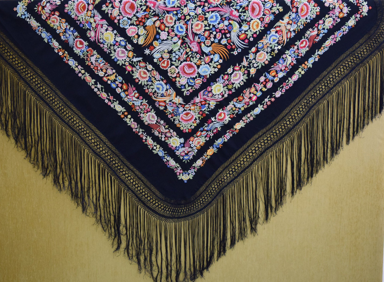 Mantón máquina crespón 145cm