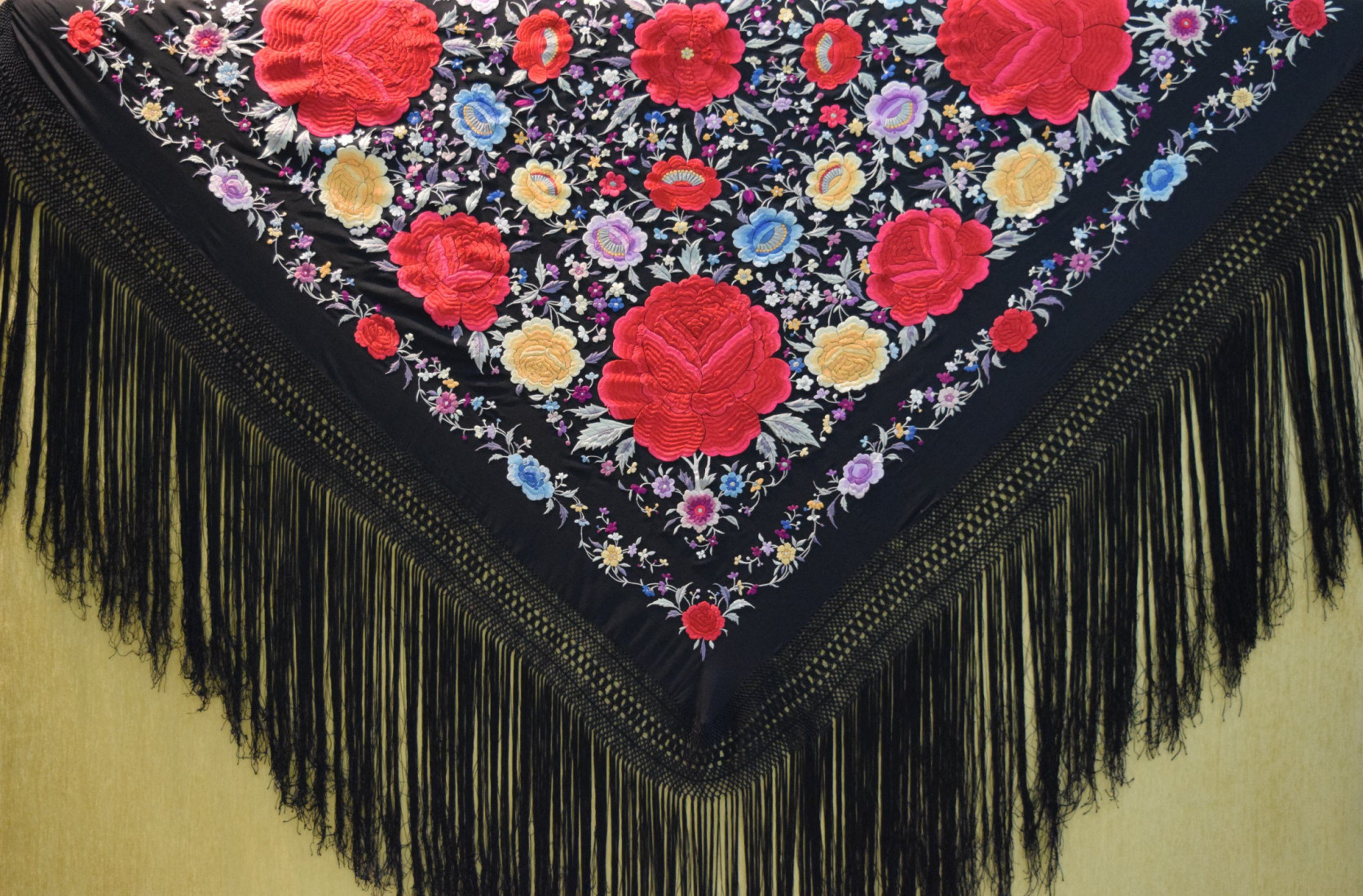 Mantón antiguo mano seda 150cm