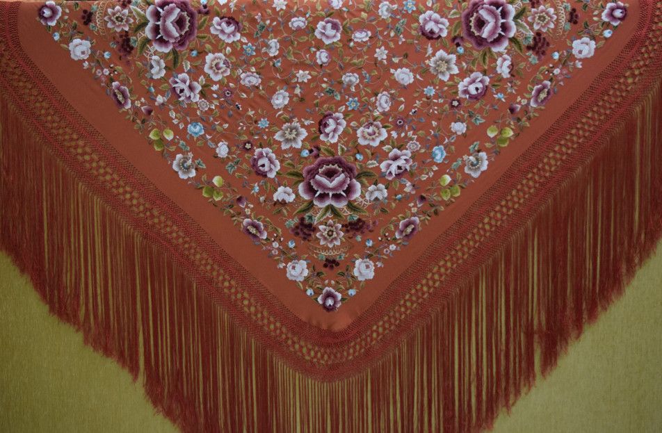 Mantón mano seda 140cm