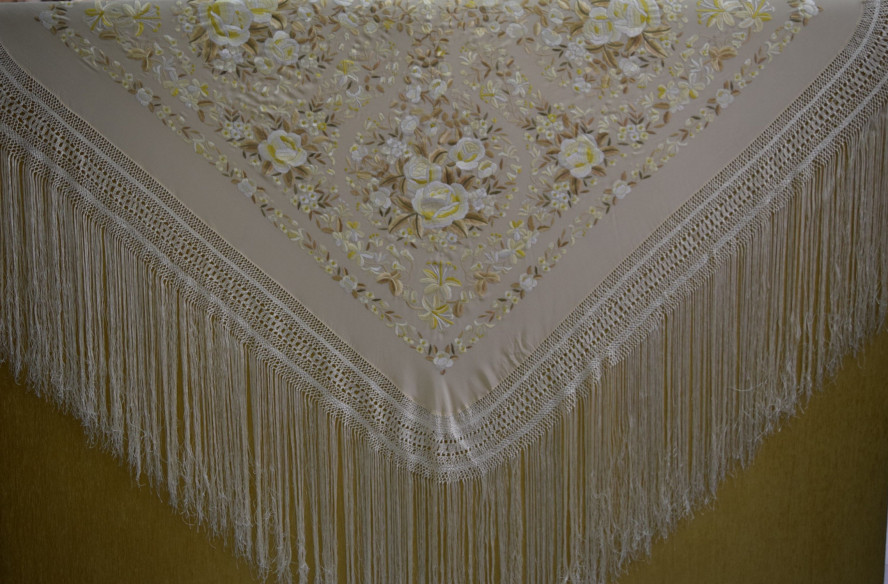 Mantón mano seda 140cm
