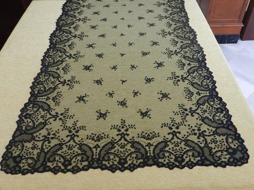 Mantilla bordada a mano en seda 120*240