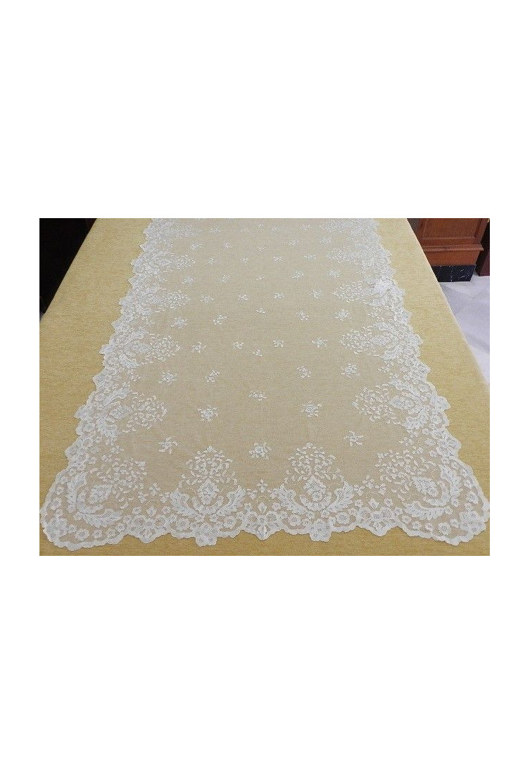 Mantilla bordada a mano en seda 120*240