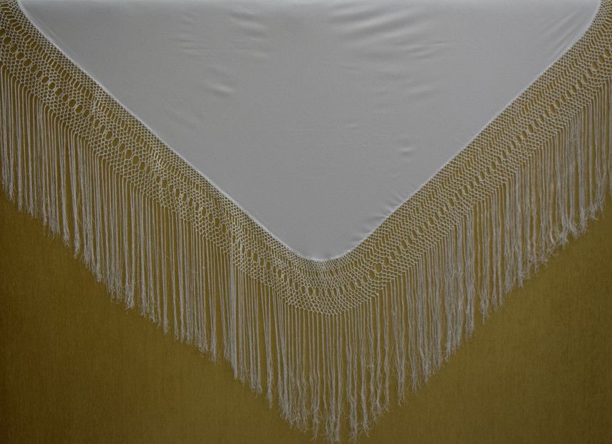 Mantón liso seda 140cm
