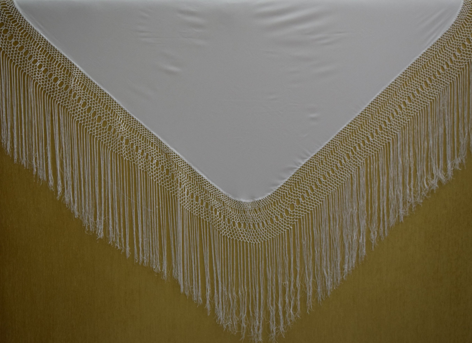 Mantón liso crespón 140cm