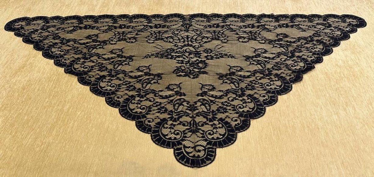Mantilla máquina triangular 150*75