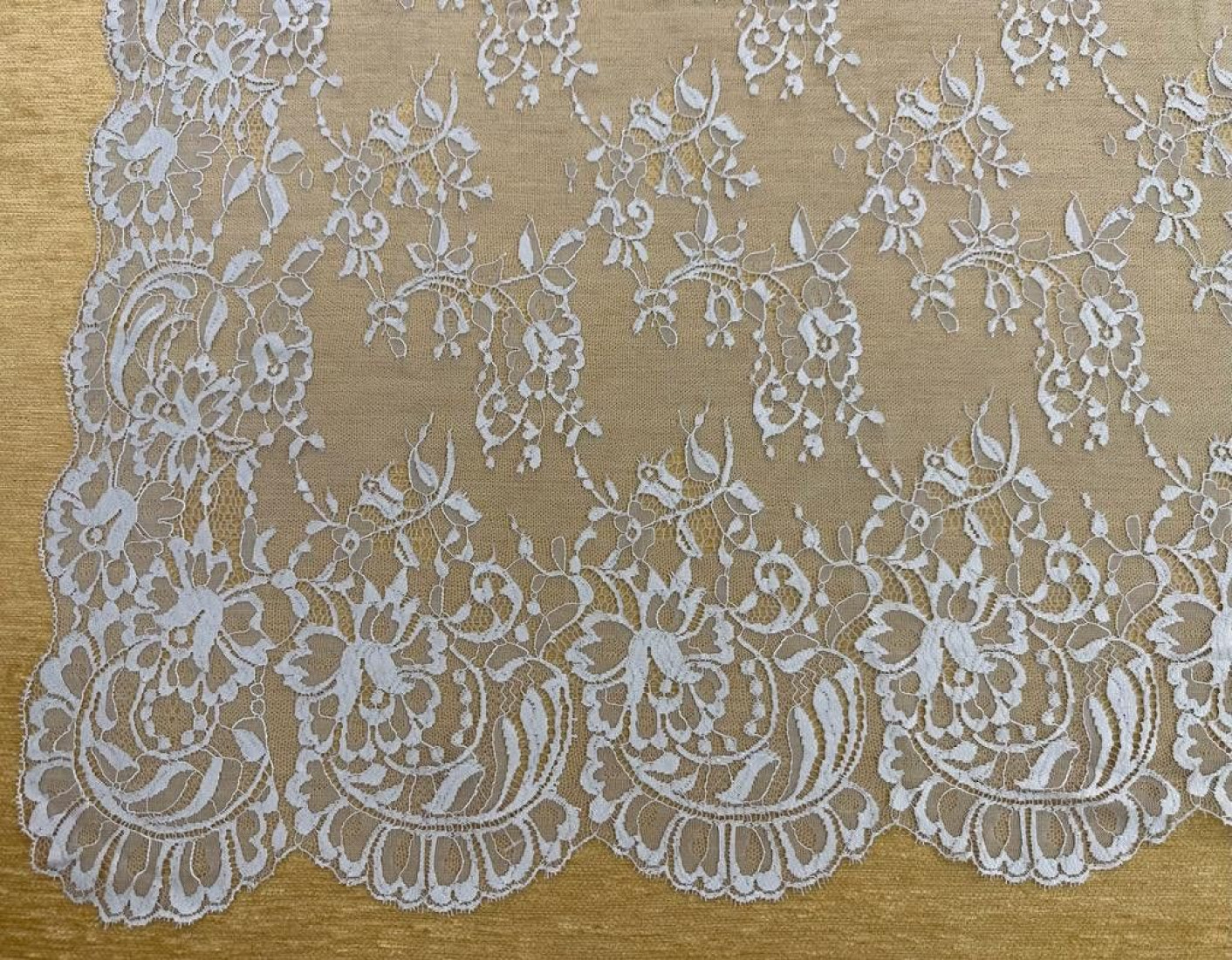 Mantilla echarpe máquina 60*170