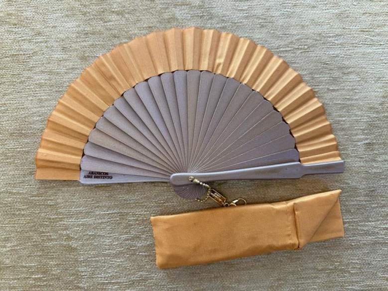 Abanico oro