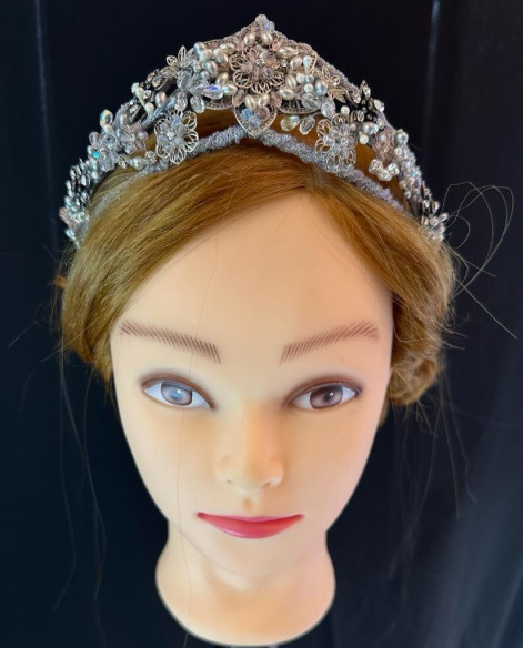 Tiara plata cristal y nacar
