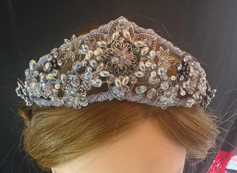 Tiara plata cristal y nacar