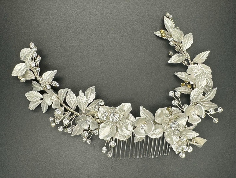Aplique flores plateadas