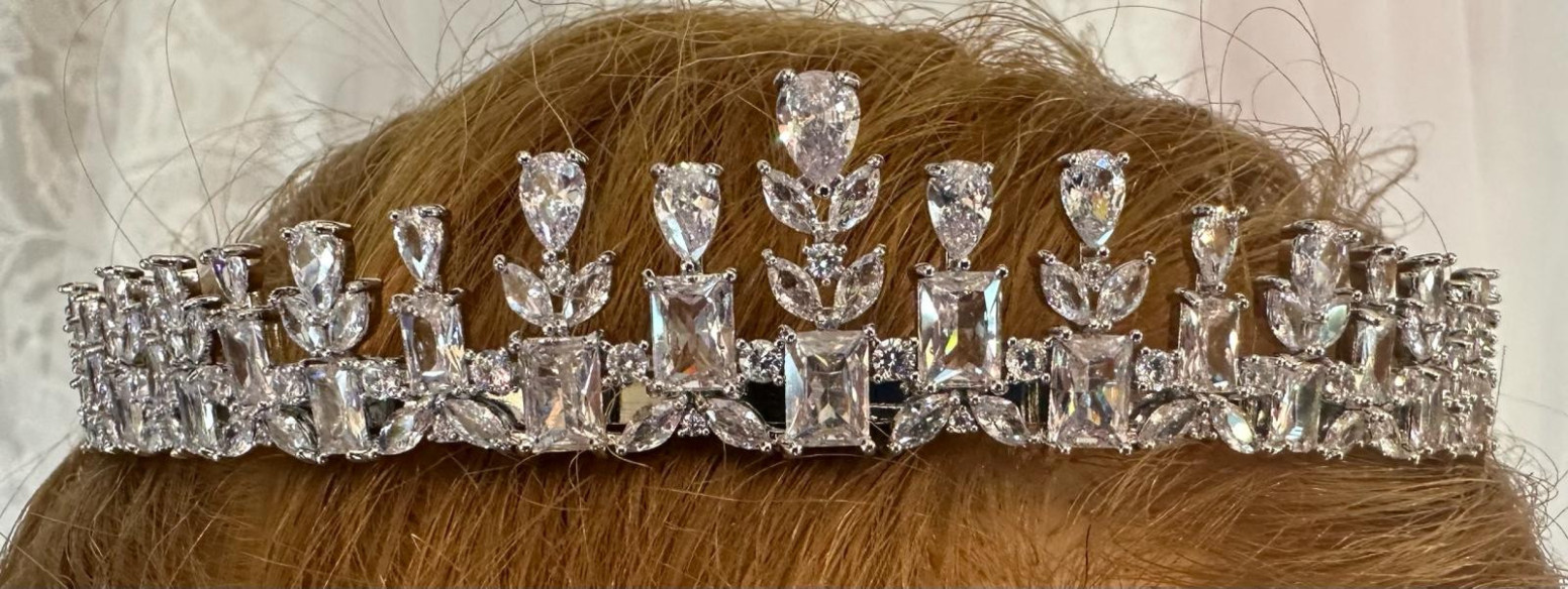 Tiara rodio lágrimas cristal