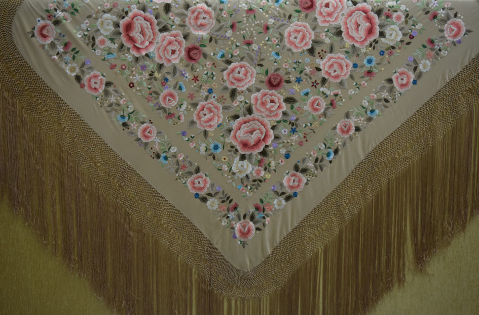 Mantón mano seda 140cm