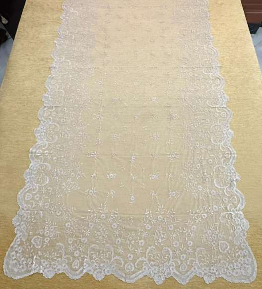 Mantilla mano seda 130*250