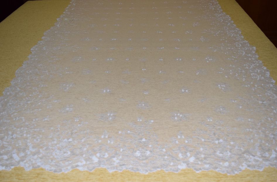 Mantilla mano seda