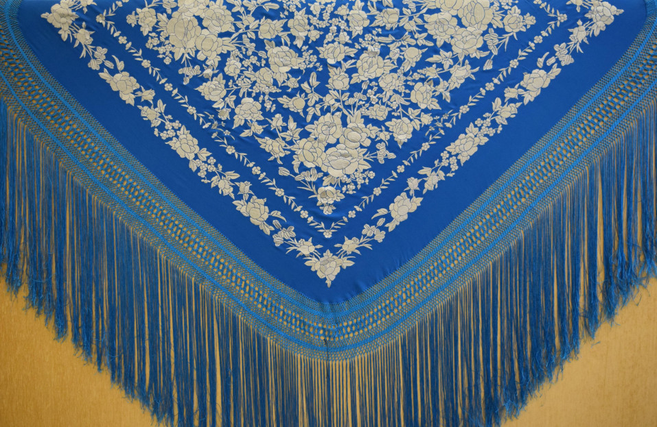 Mantón mano seda 140cm