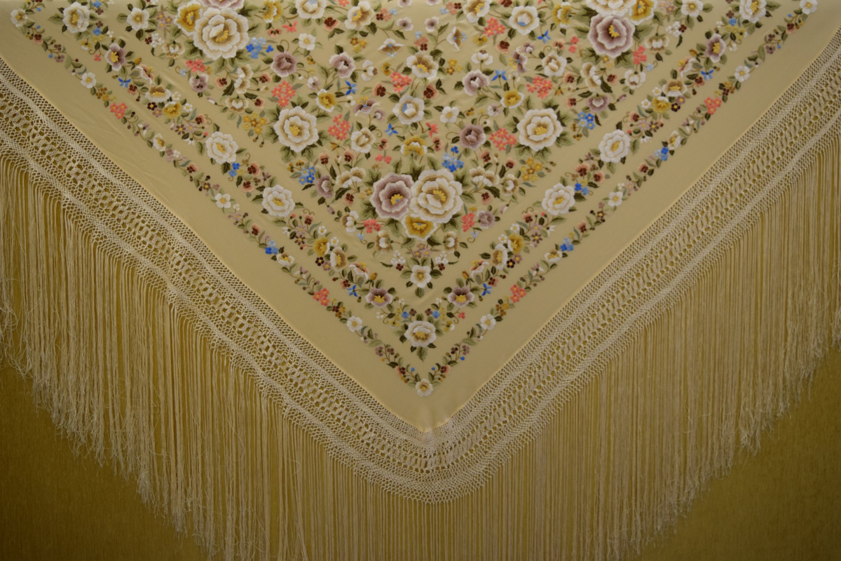 Mantón mano seda 140cm