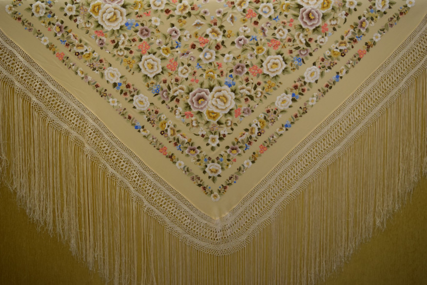 Mantón mano seda 140cm