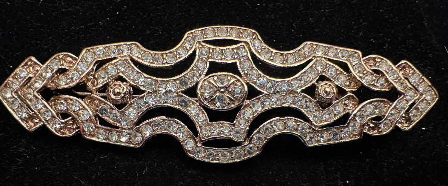 Broche mantilla rodio
