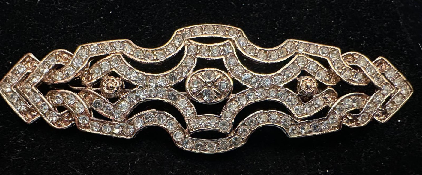 Broche mantilla rodio