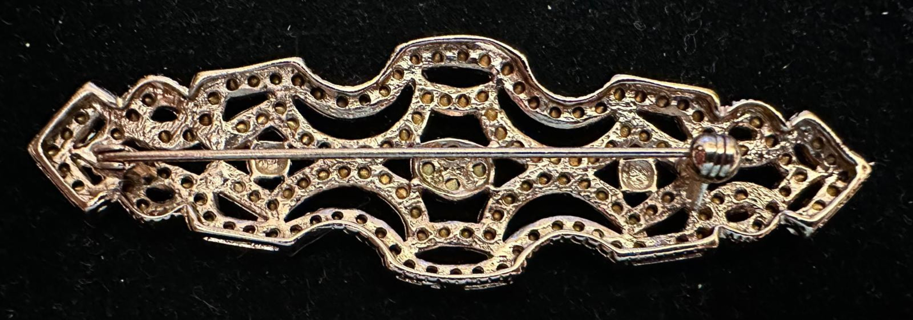 Broche mantilla rodio
