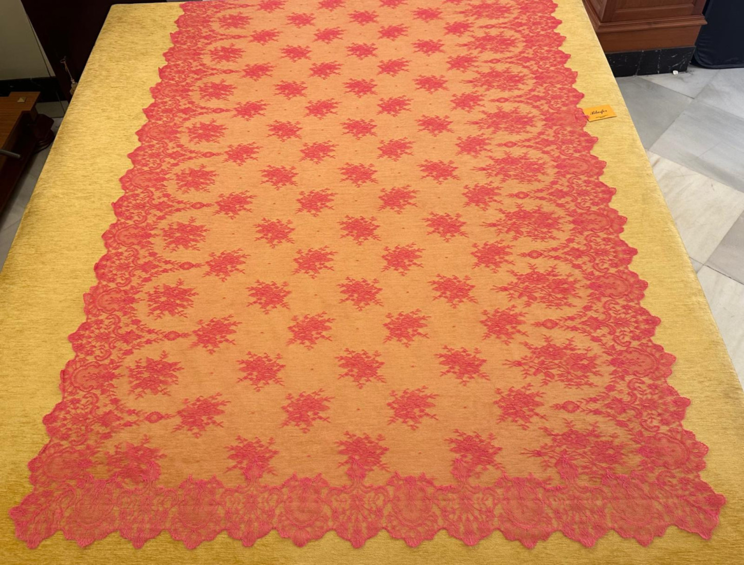 Mantilla máquina 100*220 buganvilla