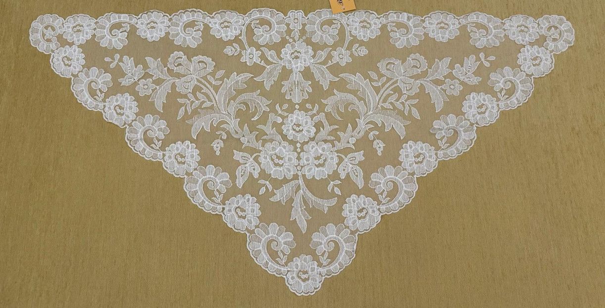 Mantilla triangular 60*120