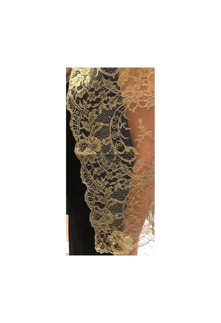 Mantilla chantilly oro viejo máquina
