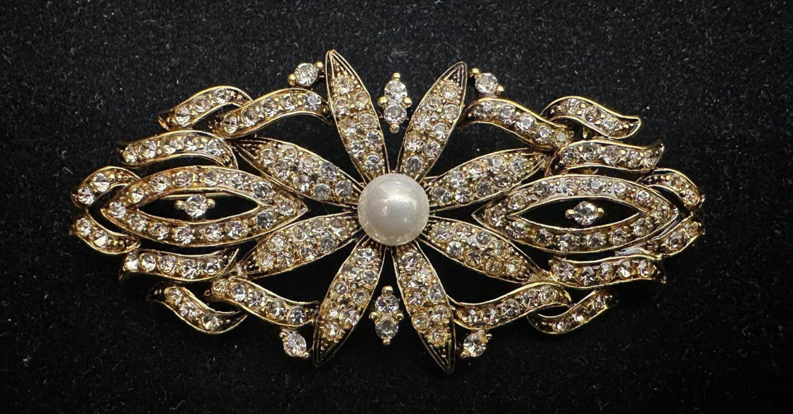 Broche mantilla rodio