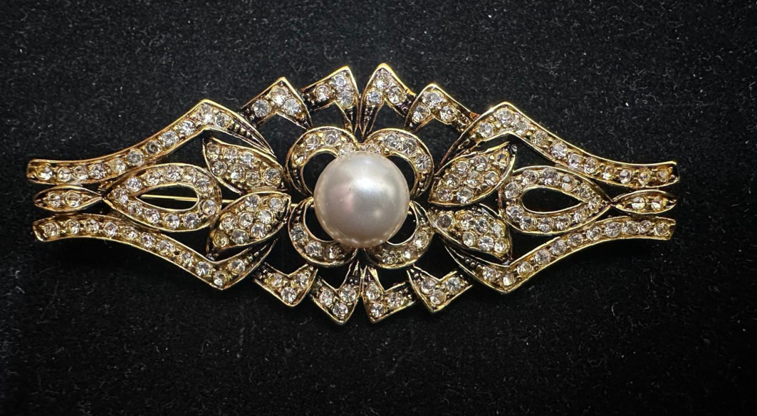 Broche mantilla rodio