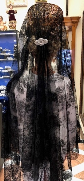Mantilla chantilly máquina 100*220