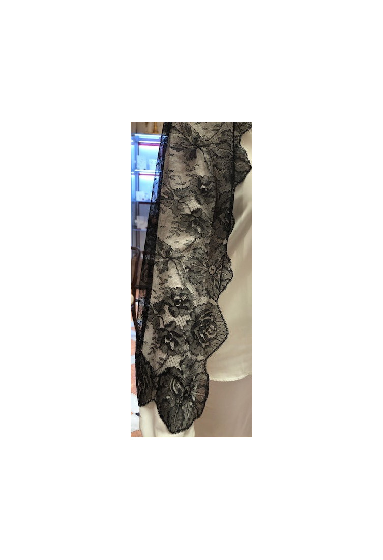 Mantilla chantilly máquina 100*220