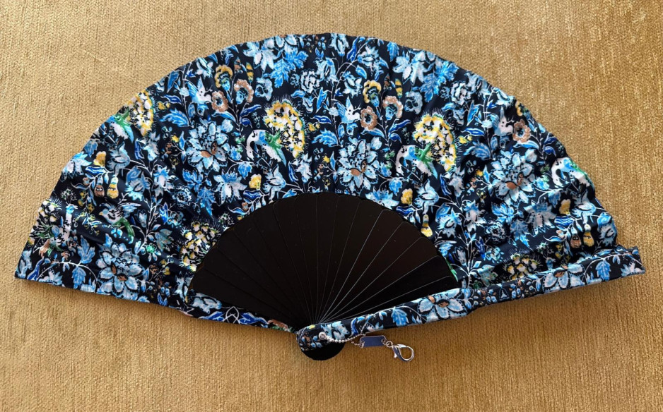 Abanico batik seda