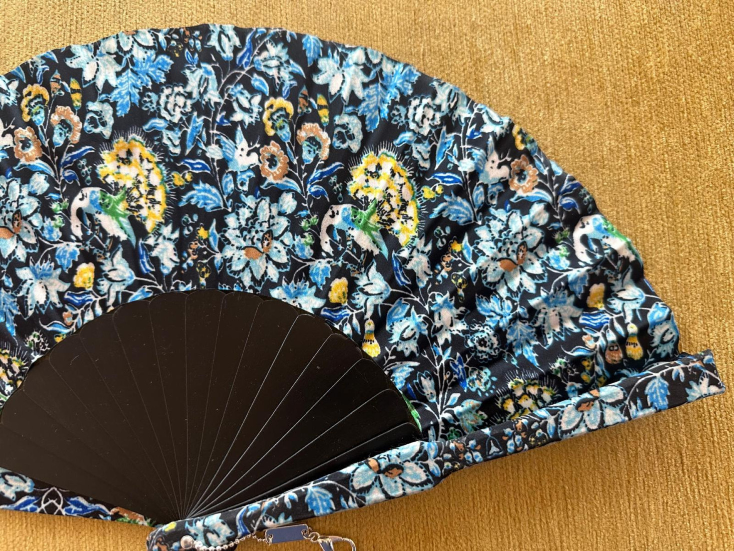 Abanico batik seda