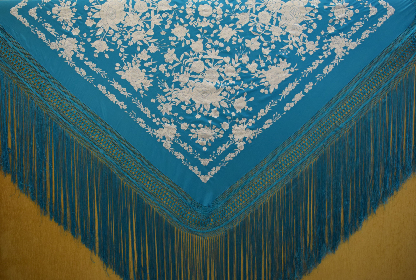 Mantón mano seda 140cm
