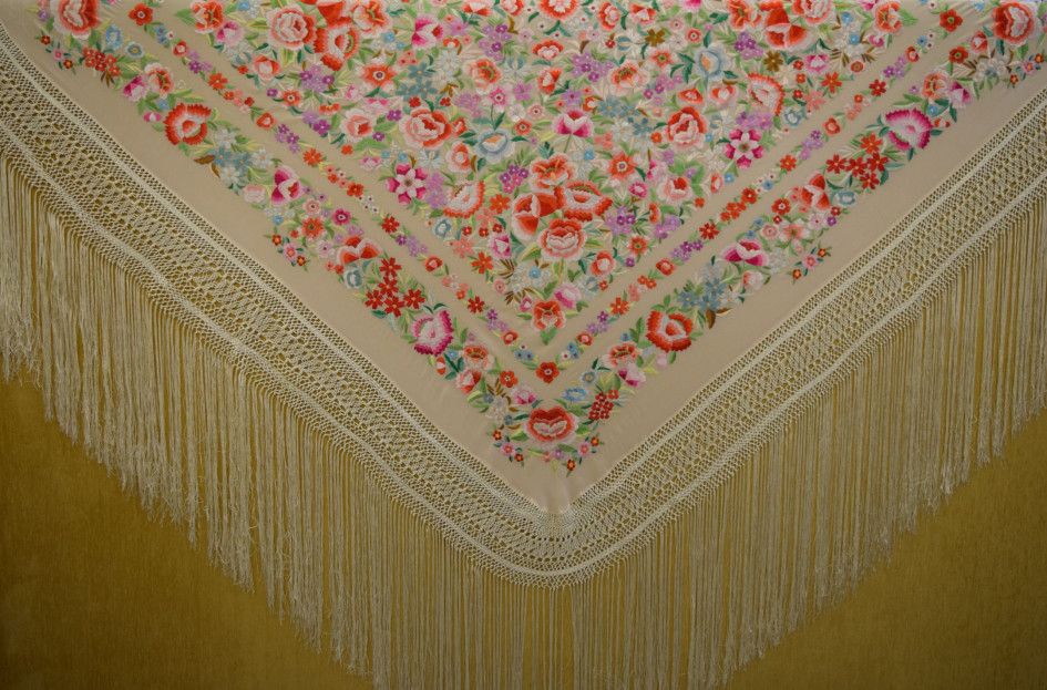 Hand embroidered silk shawl 140 cm