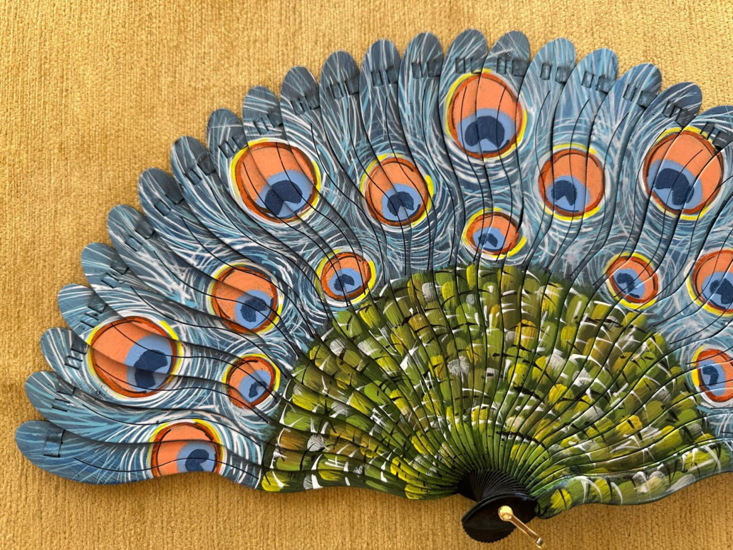 Abanico baraja pavo real