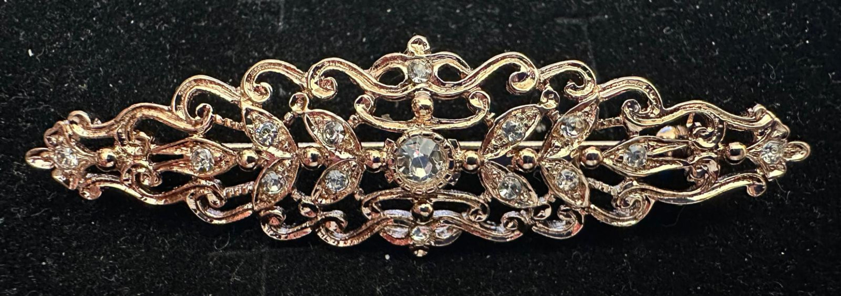 Broche mantilla rodio