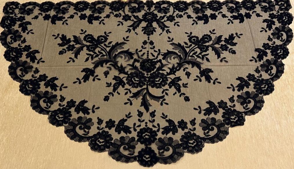 Mantilla media luna 80*150